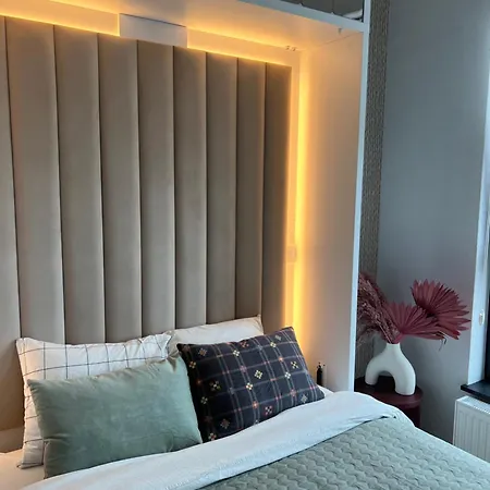 Widoki3 Montownia Foodhall Apartment Danzig